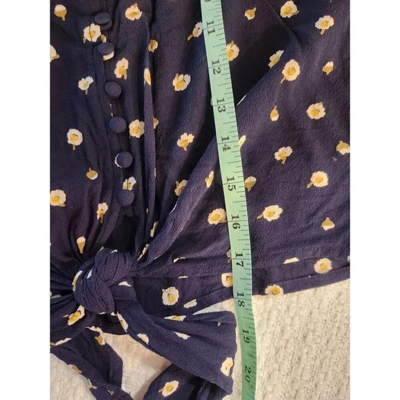 Madewell Button-Front Tie Tank in Daisy Dots - Picture 6 of 6